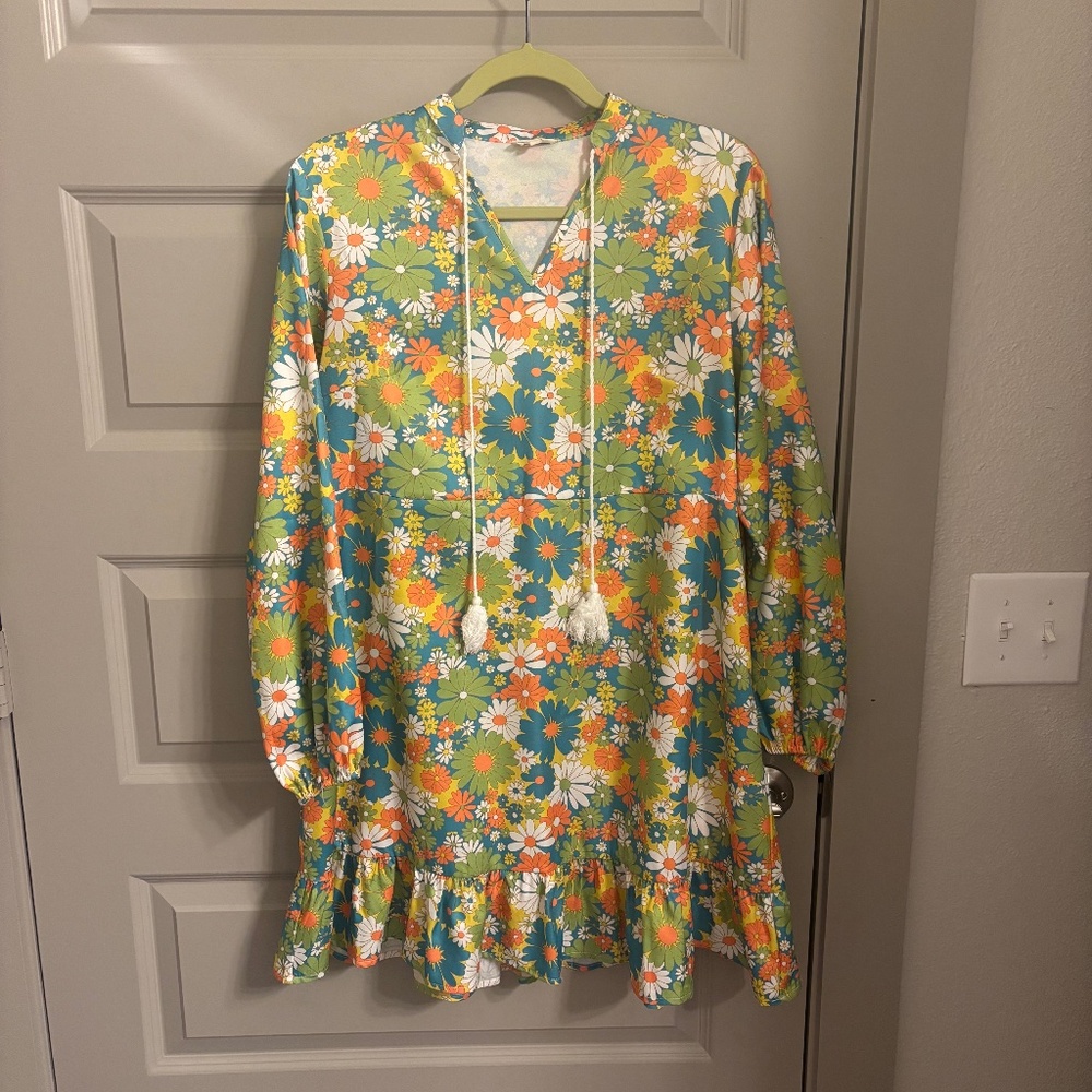 Floral Mod Long Sleeve Dress - Sz Small